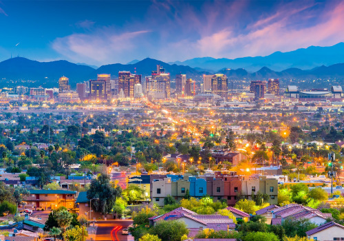 Which City is Better for Nightlife: Scottsdale or Phoenix?